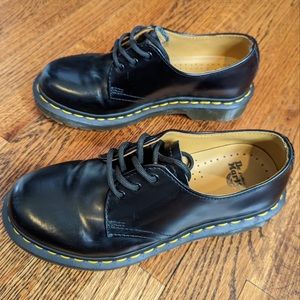 WORN ONCE! Really! Gorgeous black doc Martin 1461 / 11837 Smooth Leather Oxford